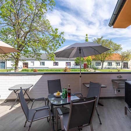 Pension Pannonia Parndorf Exterior foto