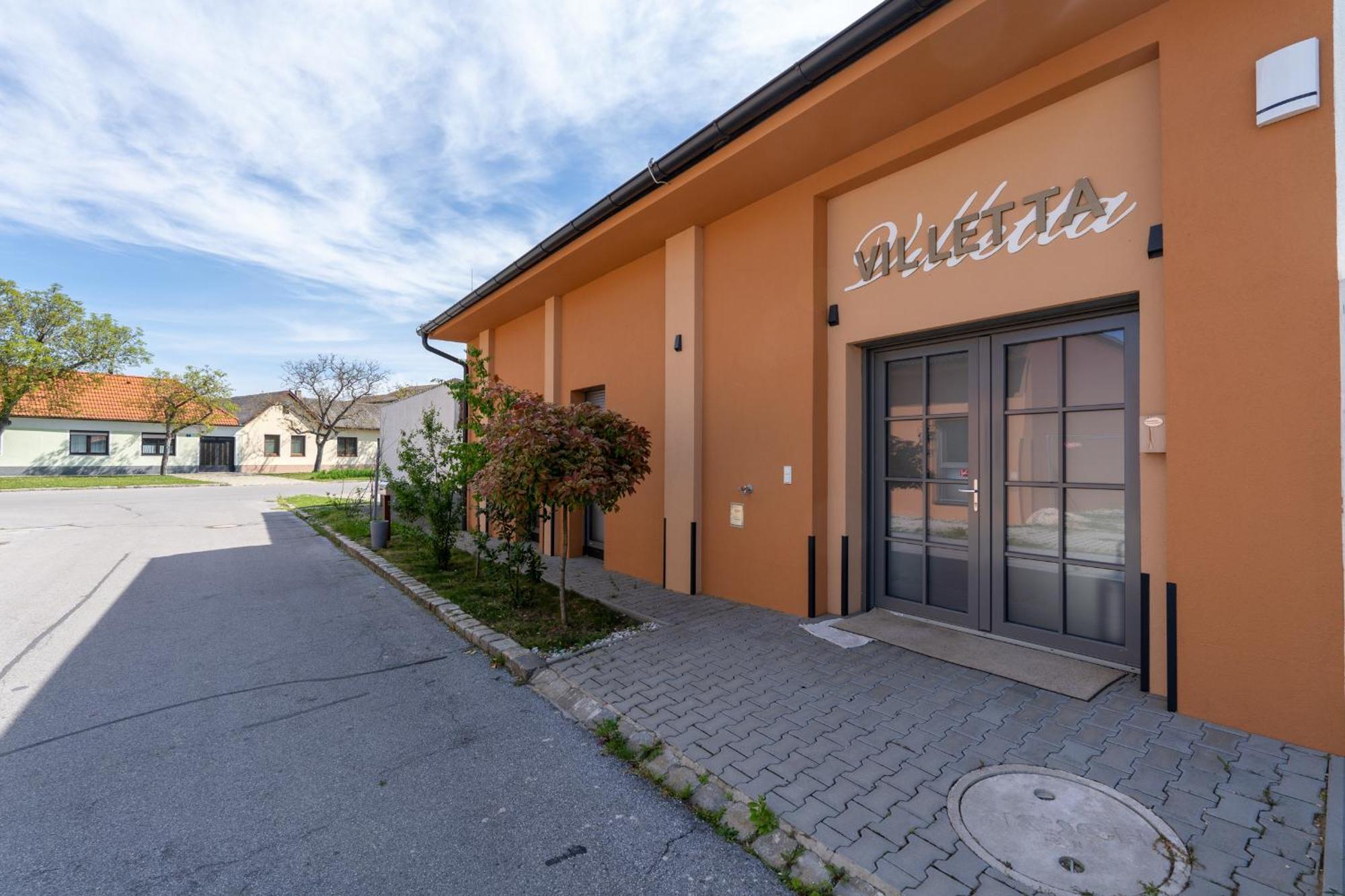 Pension Pannonia Parndorf Exterior foto